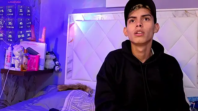 sky_jules Pertunjukan Webcam