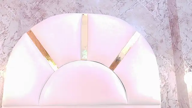 Chat +18 de Nikki_Karter ao vivo