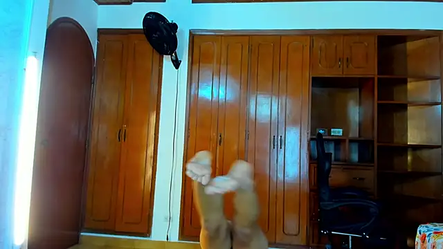 Chat +18 de Emily_and_Soffy ao vivo