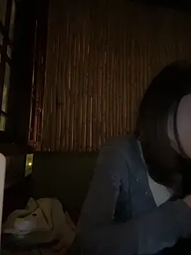 Chat +18 de littleqiu ao vivo