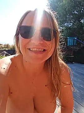 BLONDKICIA1 Webcam Show