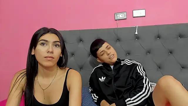 Chat +18 de ariloe_quintero ao vivo