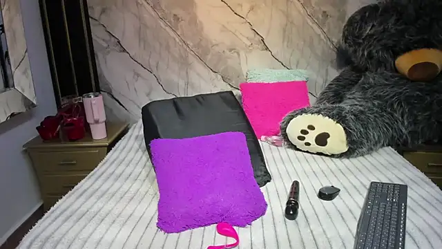 Niyirey1 webcam show