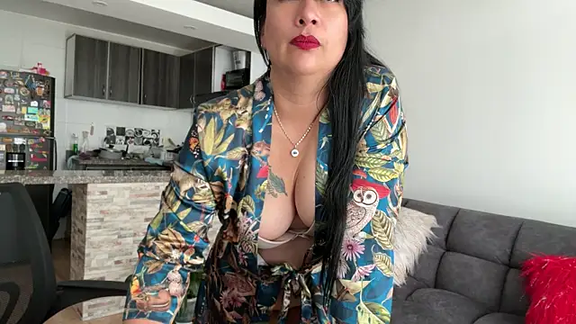 Chatroom XXX en direct de karimelee_