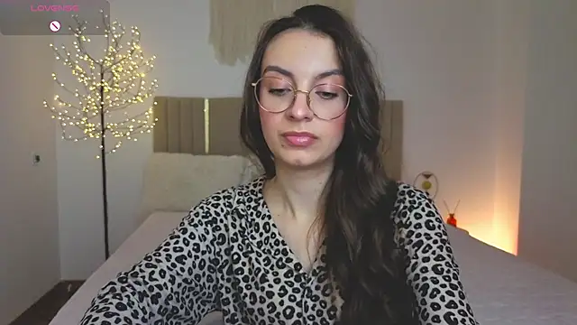 Онлайн чат XXX Real_cutie1