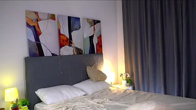 แชท XXX สดของ NelleMihalko