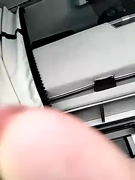 Chat +18 de Milfa_nimfomana ao vivo