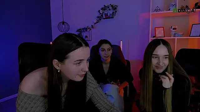 mila_firee 现场XXX聊天