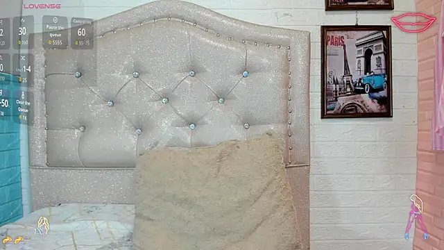 LITTLE-NESSA: απευθείας συνομιλία ΧΧΧ