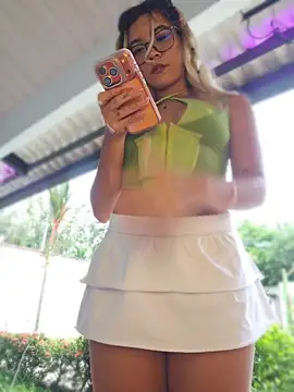 Pretty_roxxyy 现场XXX聊天