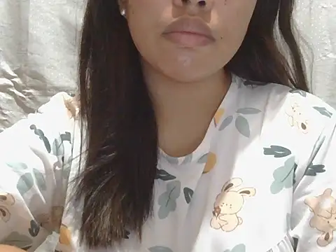 ChubbyButty Adlı Modelin Canlı XXX Sohbeti