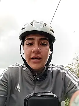 CAROLINE__07's Live XXX Chat