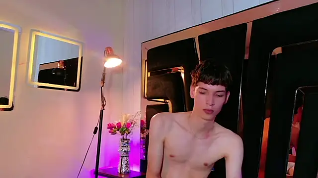 Stefany_PiInk élő XXX-chatje