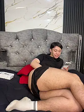 Вебкам-шоу Noah-ledom