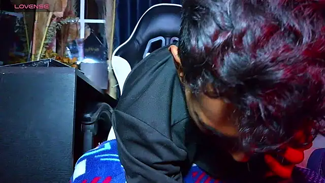 the_dog_lian Adlı Modelin Web Kamerası Şovu