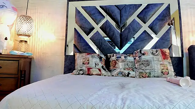 Chat +18 de annie_vega17_ ao vivo