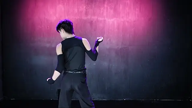 Queen-Vibe 现场XXX聊天