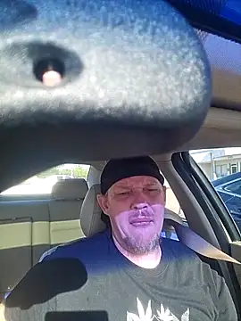 yourMasterisBored: вебкам-шоу