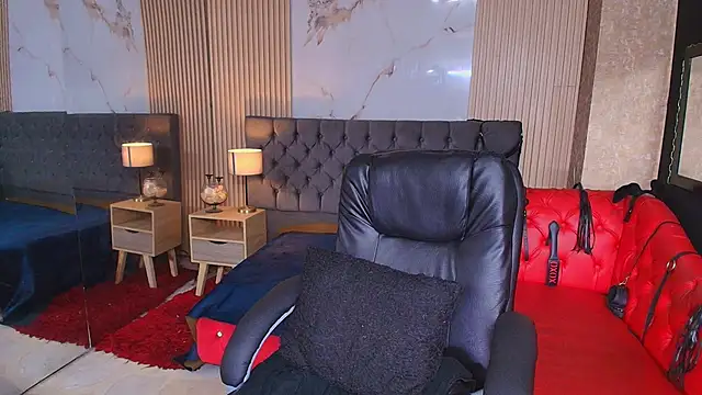 ZafiraVelvet Show in webcam