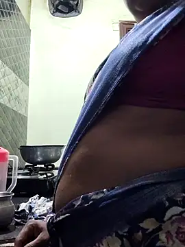 yamini1431 webcam show