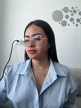 Chat +18 de Anni_Rose ao vivo
