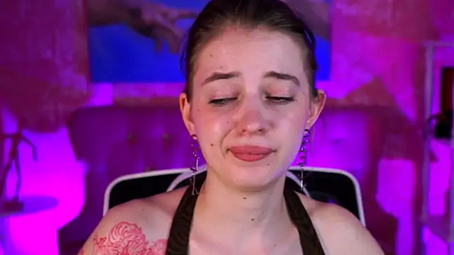 TinaDavil – Naživo XXX chat