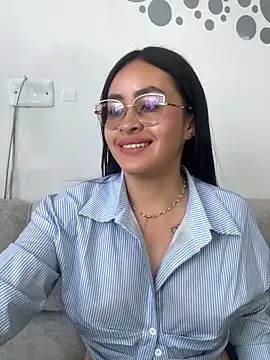 Anni_Rose Show in webcam