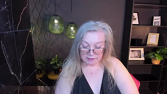 NataliMellow: онлайн-секс-чат