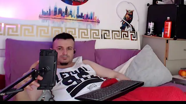 แชท XXX สดของ iuligruia69