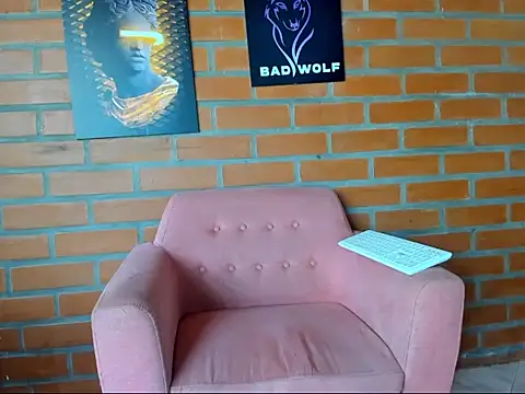 Badwolf818_ live XXX chat
