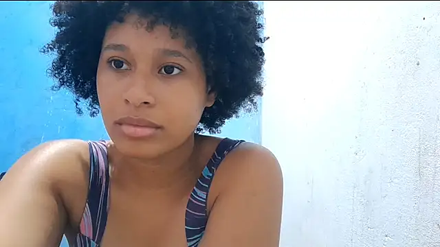 Chat +18 de MadelynStamant ao vivo