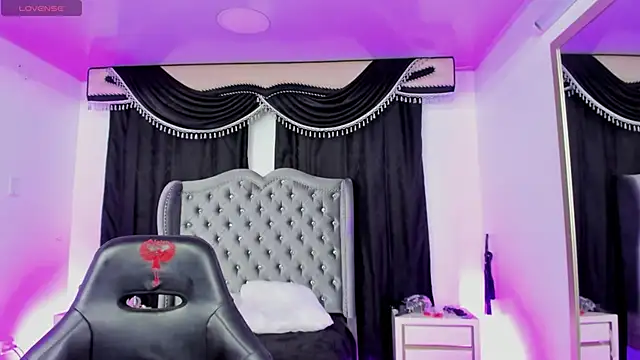 ZelinaEvansのライブXXXチャット