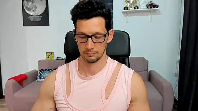 BrutusK08 Webcam show