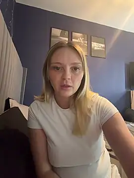 Sky25x élő XXX-chatje