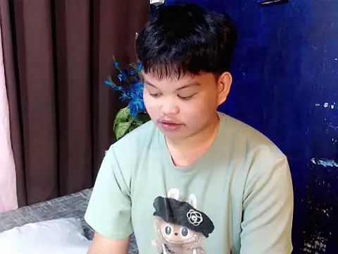 Rain_cum: διαδικτυακό σόου στην κάμερα