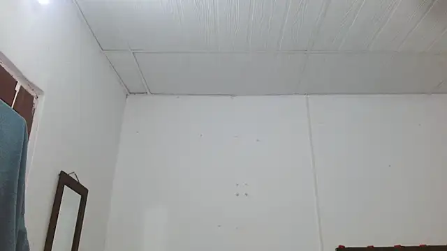 Thalian – Naživo XXX chat