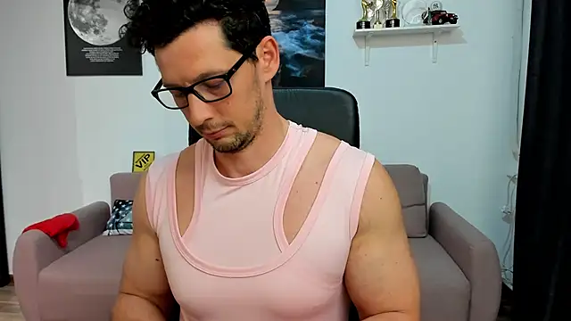 BrutusK08 Webcam show