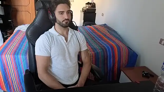 Al3xox02: онлайн-секс-чат