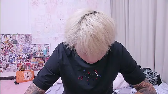 Chocolates-001 Webcam Show