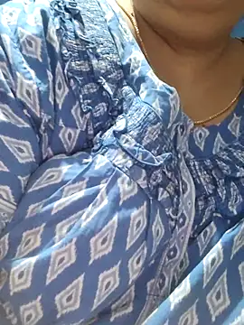 tamilthanushri 现场XXX聊天