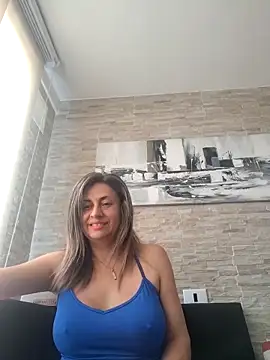 Latiinvenushot's Webcam Show