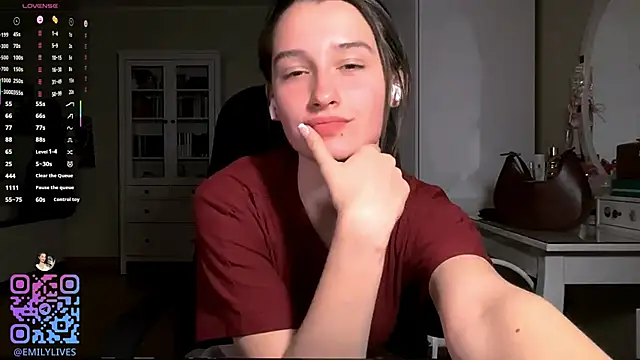 Chat +18 de DarlineBrustera ao vivo