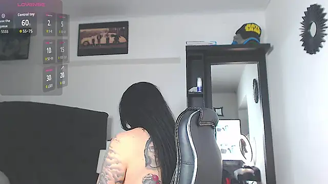 Vicky_hotmilf Chat XXX live