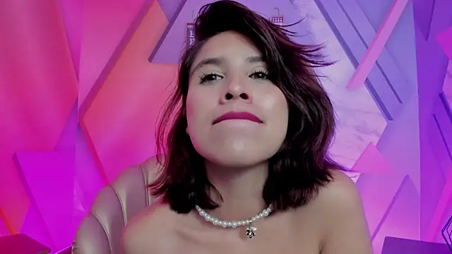 MacarenaBenz Adlı Modelin Canlı XXX Sohbeti