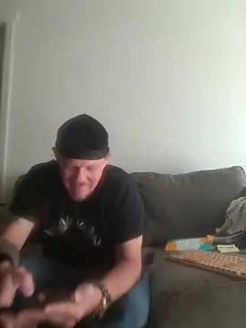 yourMasterisBored Show Webcam