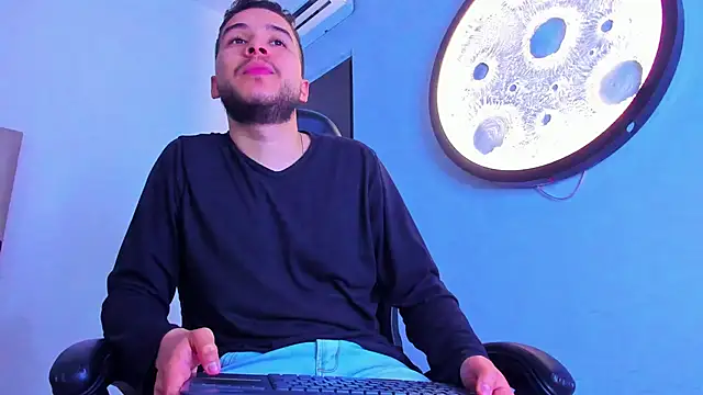 دردشة mike_257 الجنسية المباشرة