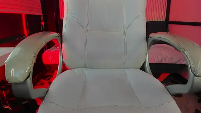 Онлайн чат XXX lorraineHunter