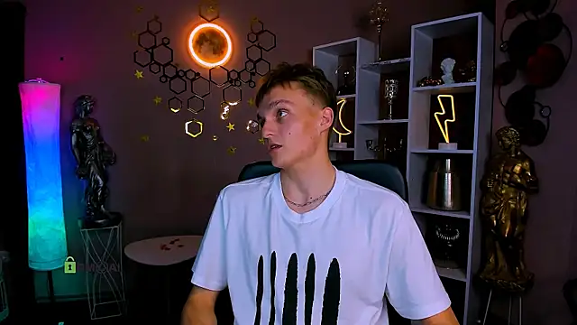 دردشة john_lik الجنسية المباشرة