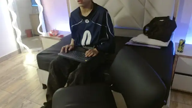 Elian_tay ওয়েবক্যাম শো