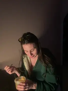 XXX chat uživo modela Flossy_Vettie